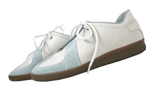 グッチのジャーマントレーナー