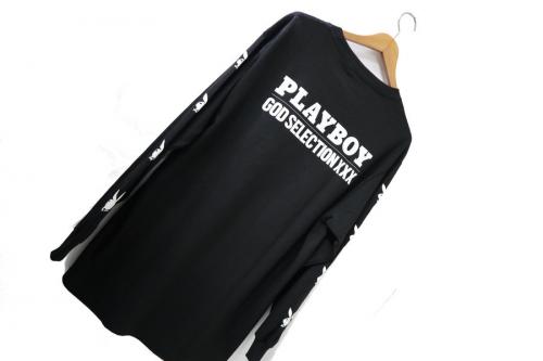 プレイボーイ×ゴッドセレクショントリプルエックスのコラボロゴプリントカットソー