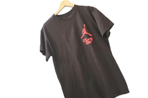 ナイキ × トラヴィス スコットのCactus Jack Highest T