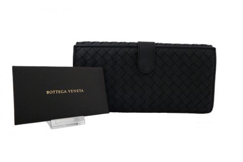 イントレチャート長財布のレザーウォレット