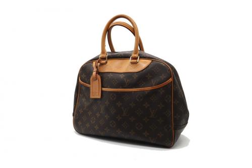 LOUIS VUITTON 　のルイ ヴィトン　
