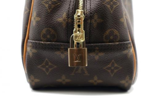 ドーヴィルのモノグラム