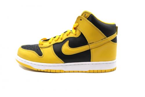 ナイキのDUNK HIGH SP