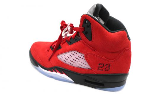 AIR JORDAN 5 RETRO Toro Bravoのメンズ