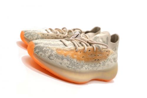 adidasのアディダス