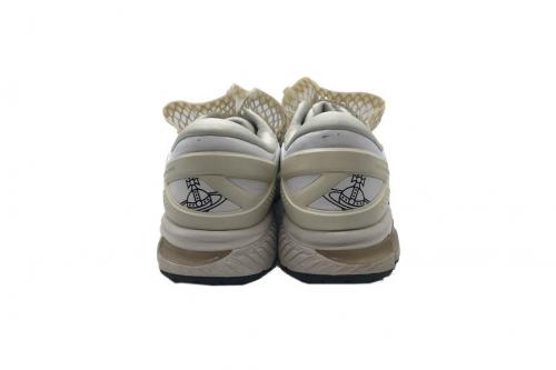 アシックス×ヴィヴィアン・ウエストウッドのGel-kayano　26