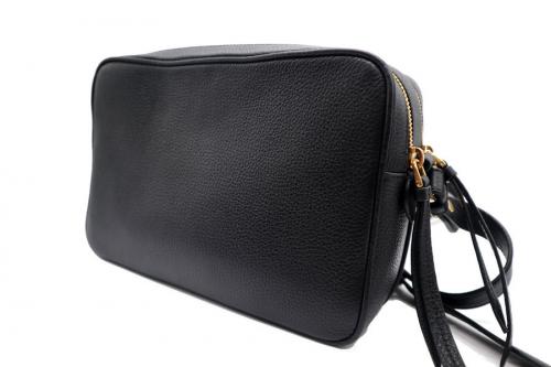 プラダのWジップショルダーバッグ