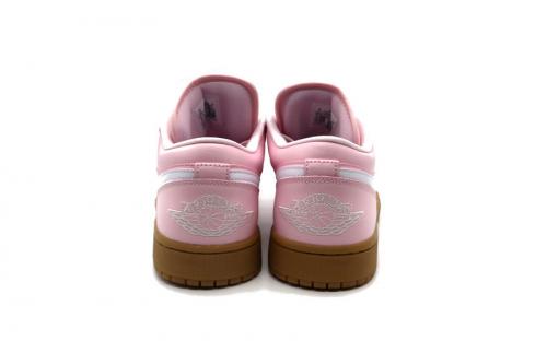 ナイキのWMNS AIR JORDAN 1 LOW
