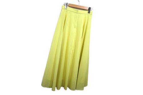 ユナイテッドアローズのシアーフレアマキシスカート