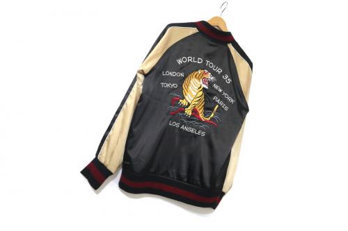 ステューシーの虎刺繍スーベニアジャケット