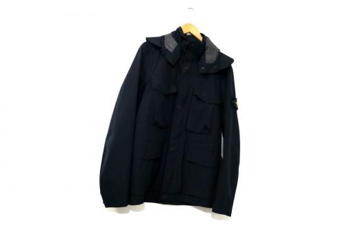 STONE ISLANDのストーンアイランド