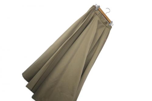 ディッキーズ×ケイスリーアンドコーのチノフレアロングスカート