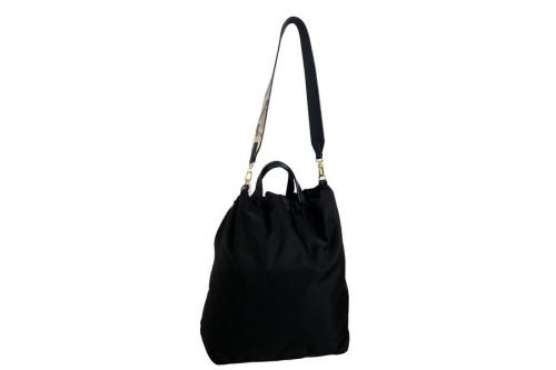 オルセットのナイロン2WAYショルダーバッグ