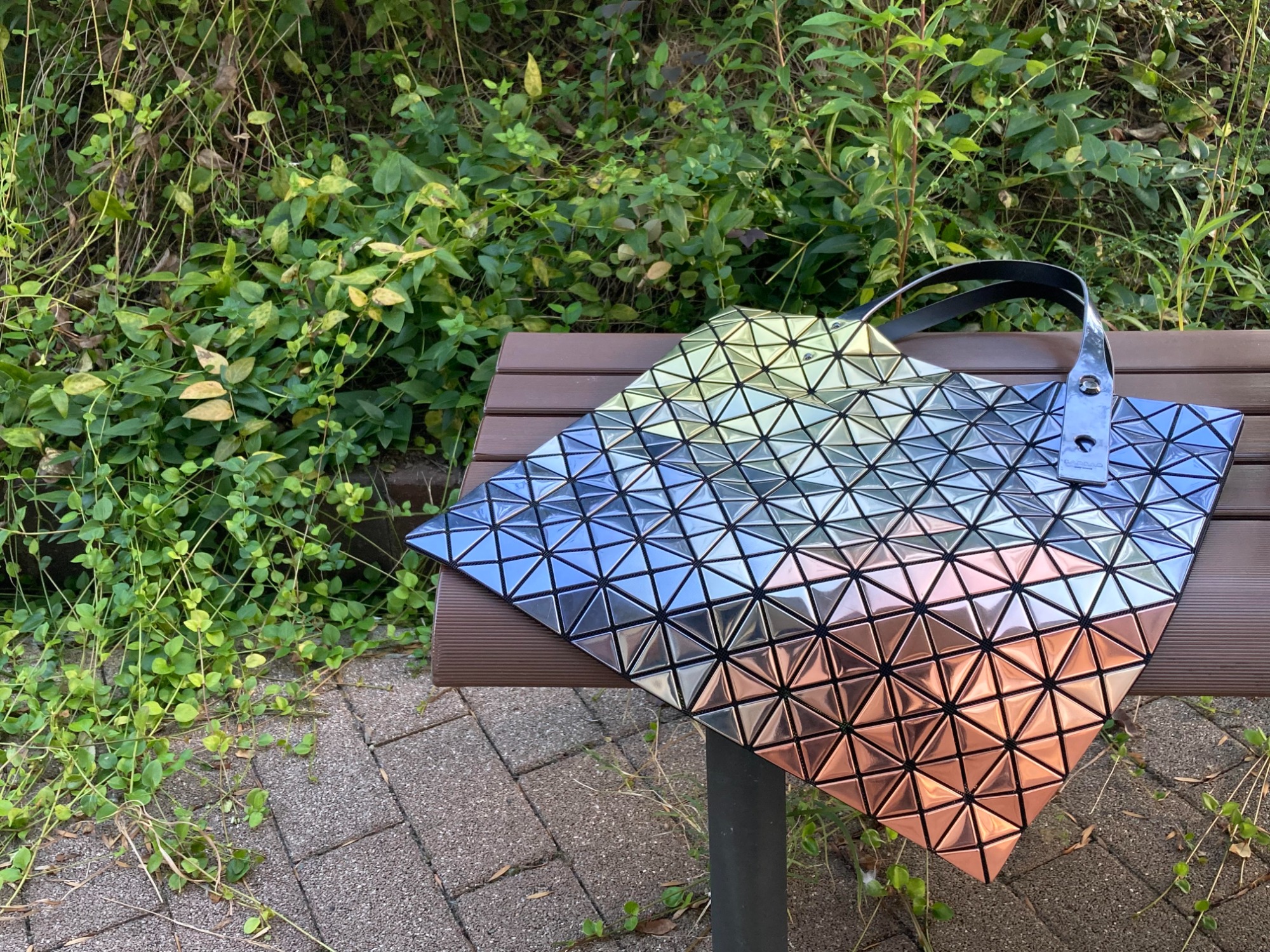 BAOBAO ISSEY MIYAKE/バオバオイッセイミヤケ】より大人気のトート 