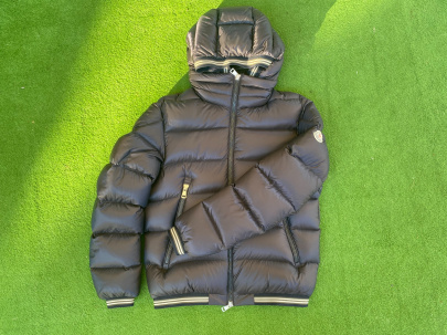 「インポートブランドのMONCLER 」