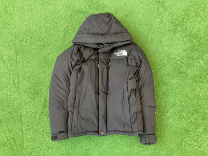 「アウトドアブランドのTHE NORTH FACE 」