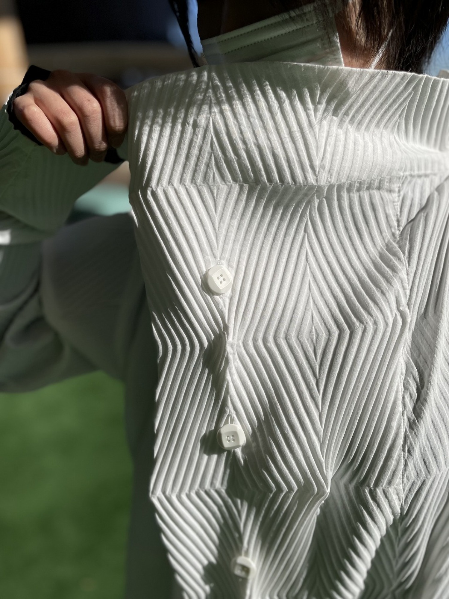 イッセイミヤケISSEY MIYAKE グラフィックプリントシワプリーツ
