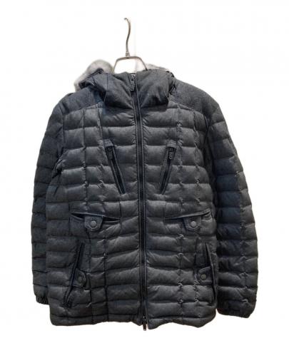 「アウトドアブランドのMONCLER　WHITE MOUNTAINEERING 」