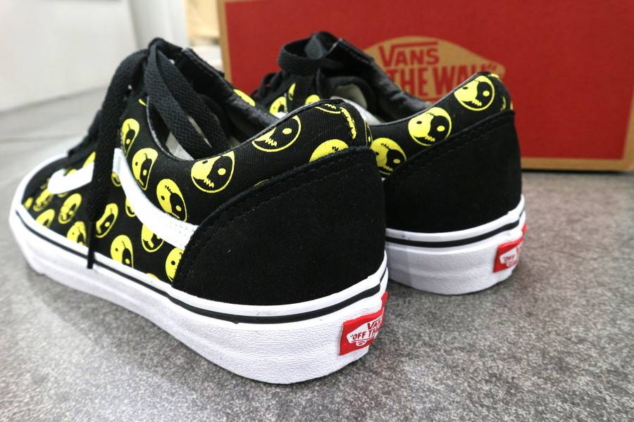 VANS  一度も履いてません。