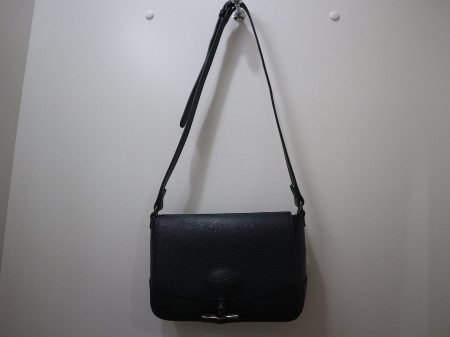 LONGCHAMP/ロンシャン】レザーショルダーバッグ入荷入荷情報