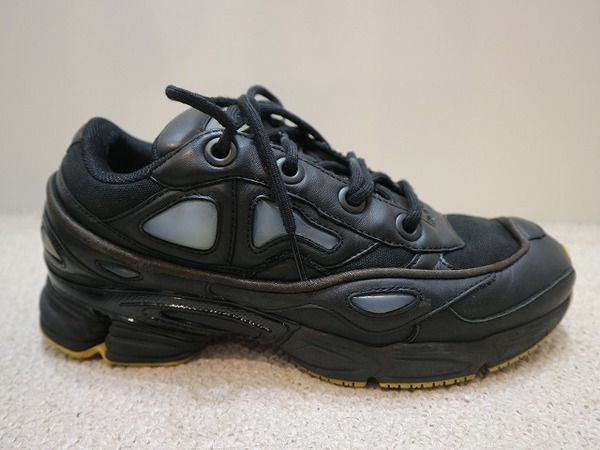 adidas by Raf Simons/アディダスバイラフシモンズ】OZWEEGO 3
