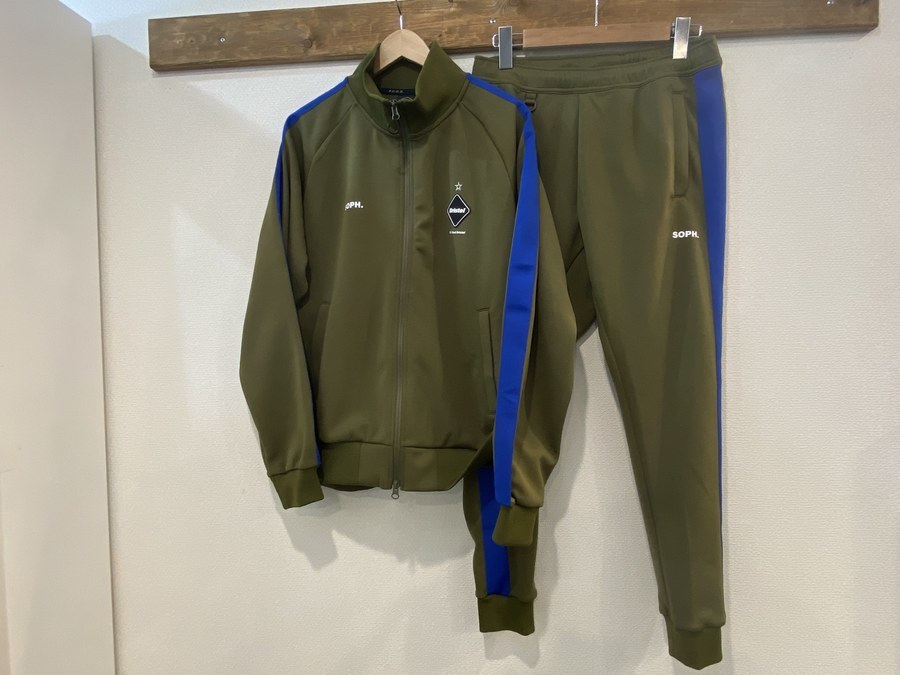 【L】 F.C.R.B. TRAINING JERSEY BLOUSON