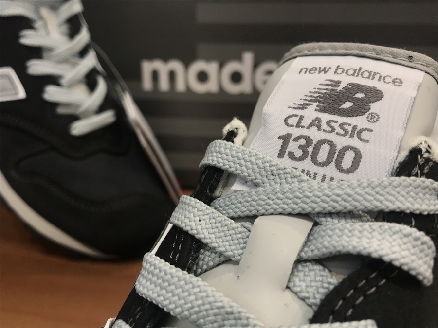 スニーカーブランド【NEWBALANCE/ニューバランス】M1300AE買取入荷致し