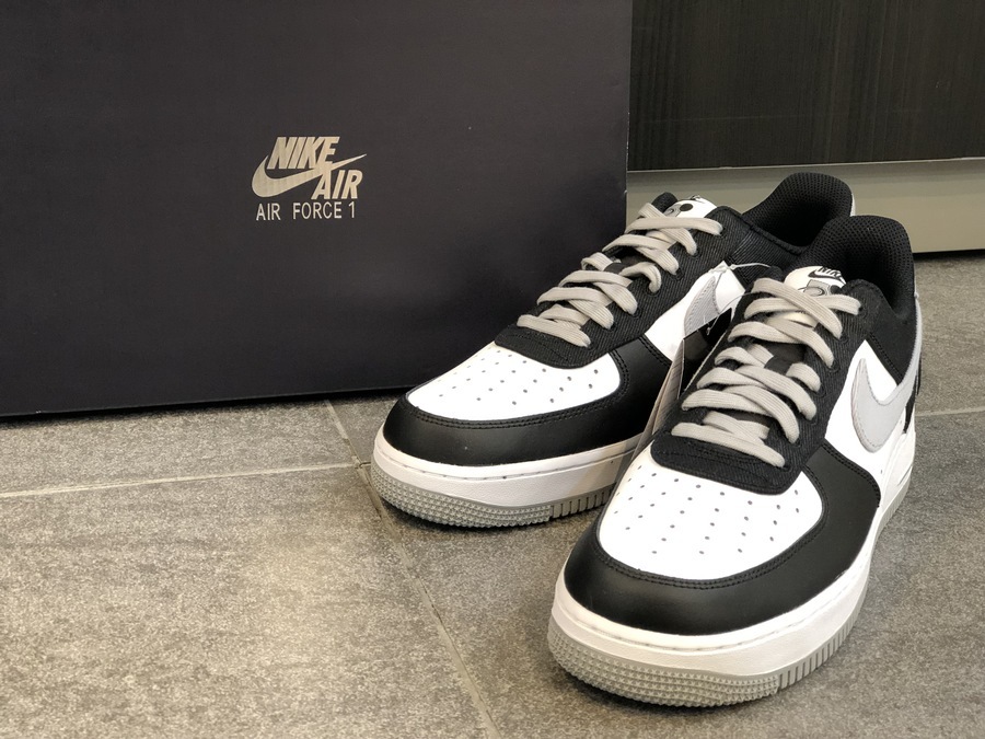 NIKE AIR FORCE 1 LV8 EMB KINGS 27.0cm