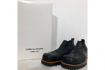 「デザイナーズブランドのcomme des garcons 」