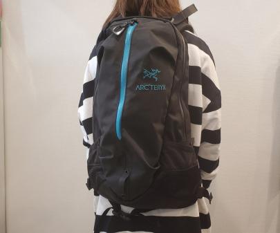 「アウトドアブランドのARCTERYX 」