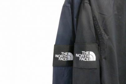 「アウトドアブランドのTHE_NORTH_FACE 」