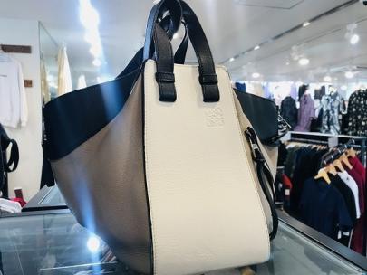 「ラグジュアリーブランドのLOEWE 」