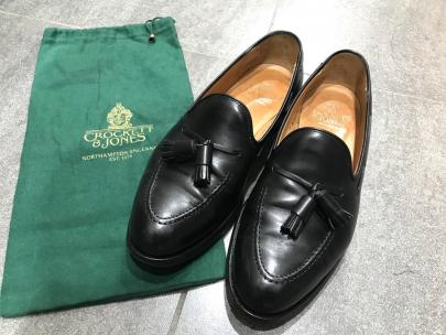 「ビジネスアイテムのCrockett & Jones 」