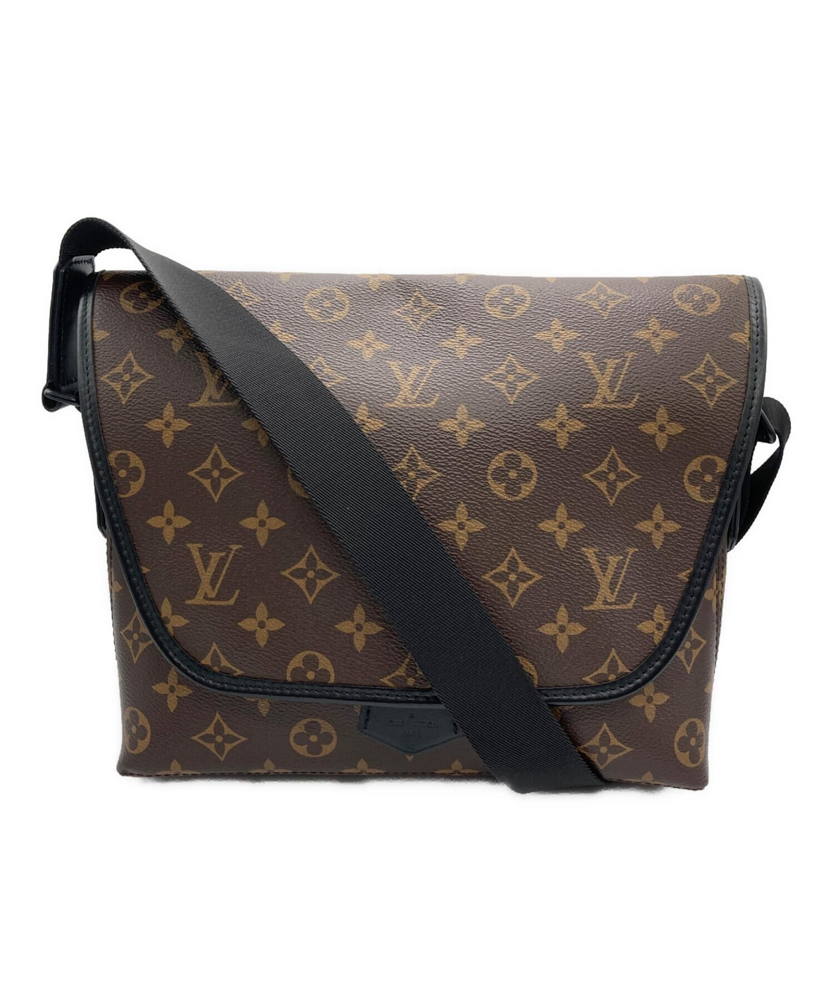 LOUIS VUITTON ルイヴィトン　マグネティックメッセンジャー LOUIS VUITTON / ルイ ヴィトン】マグネティック・メッセンジャー