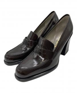 「ラグジュアリーブランドのPRADA 」
