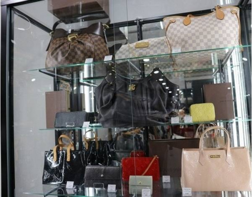 新装開店の総武線