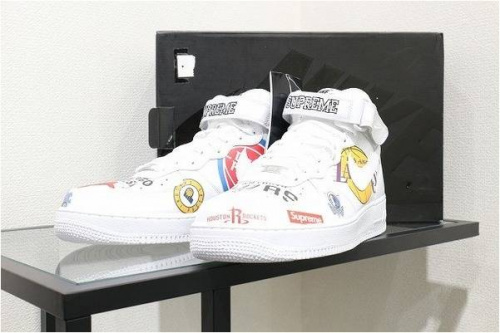 SUPREMEのNIKE