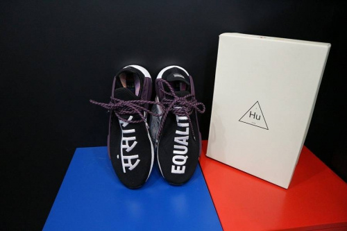 18年モデルのPHARRELL WILLIAMS