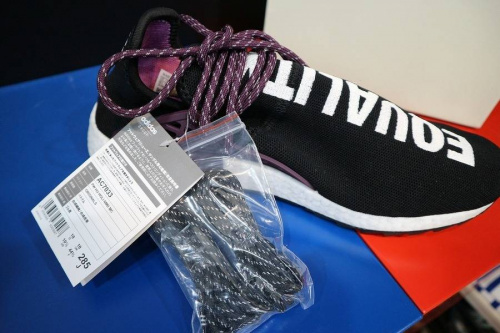 PHARRELL WILLIAMSの古着買取