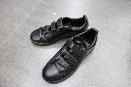 adidasのNIKE