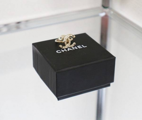 買取入荷のCHANEL