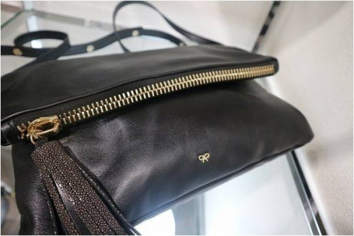 ANYA  HINDMARCHの古着買取