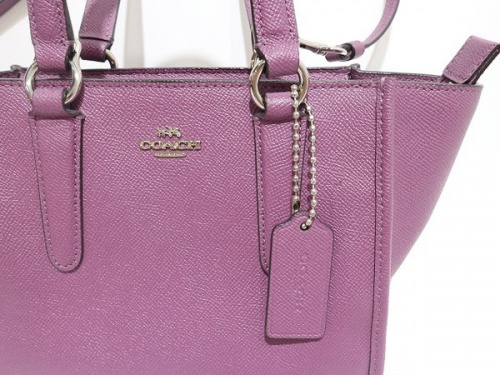 ラグジュアリーブランドのcoach