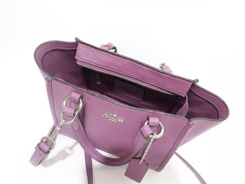 ショルダーバッグの亀戸