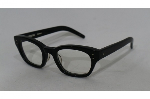 EFECTORの伊達眼鏡