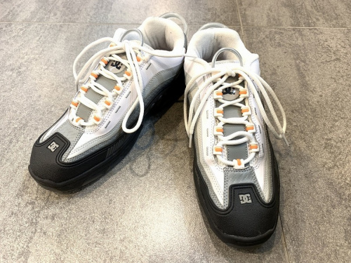 DC SHOESのディーシーシューズ
