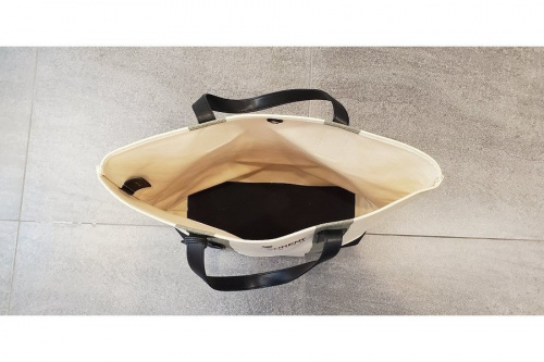 トートバッグのキャンバストート