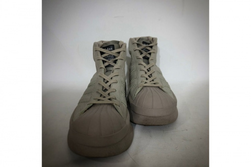 スニーカーのストリート　限定　コラボ