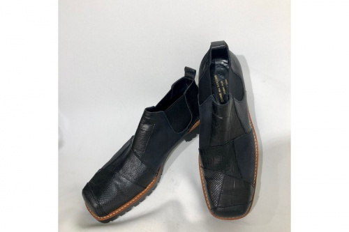 サイドゴアシューズのCDG