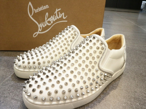 インポートブランドのChristian Louboutin